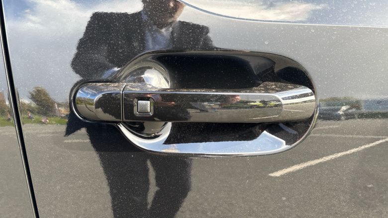 Hyundai INSTER 85kW 01 49kWh 5dr Auto Electric Hatchback